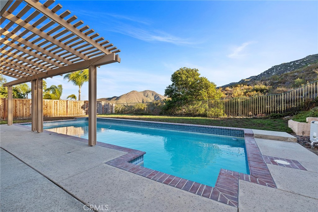 23515 Mountainside Court