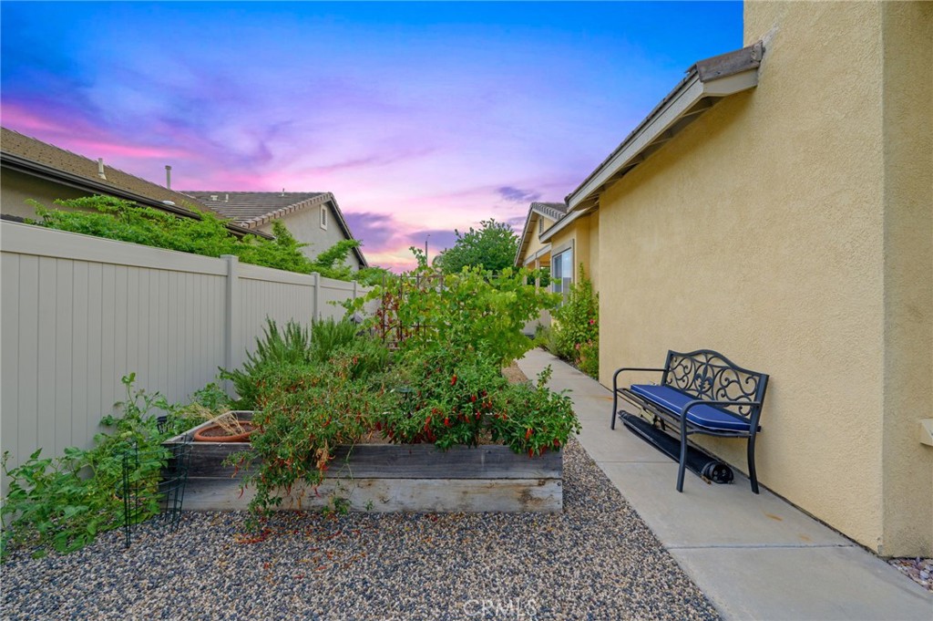 23818 Bush Court