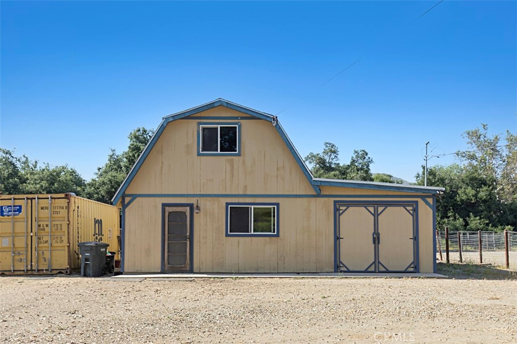 23550 Oak Circle Drive