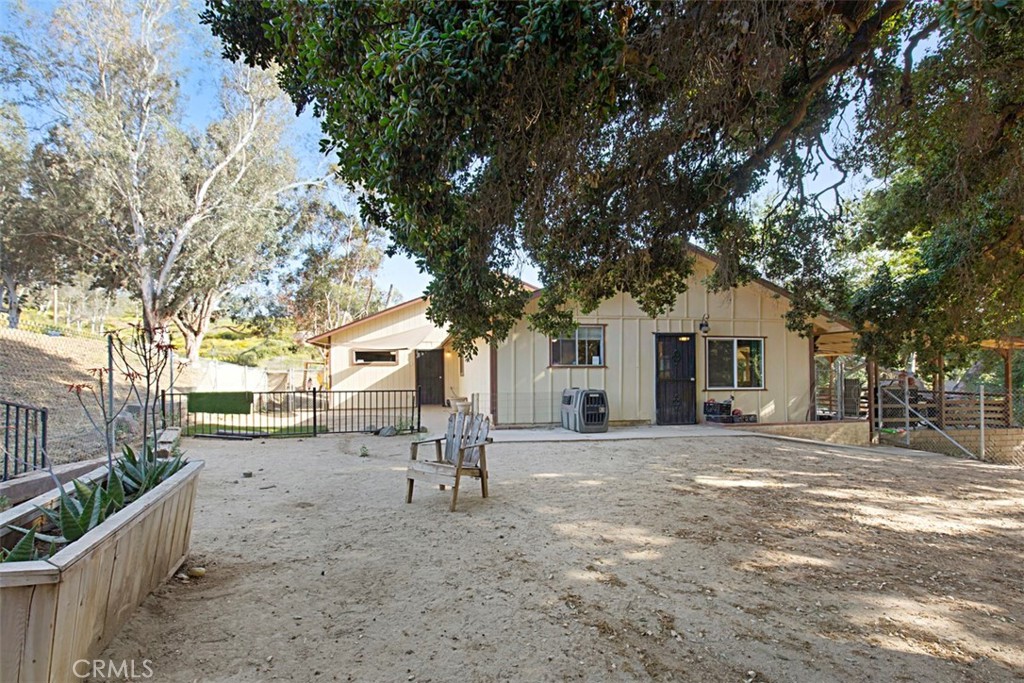 23550 Oak Circle Drive