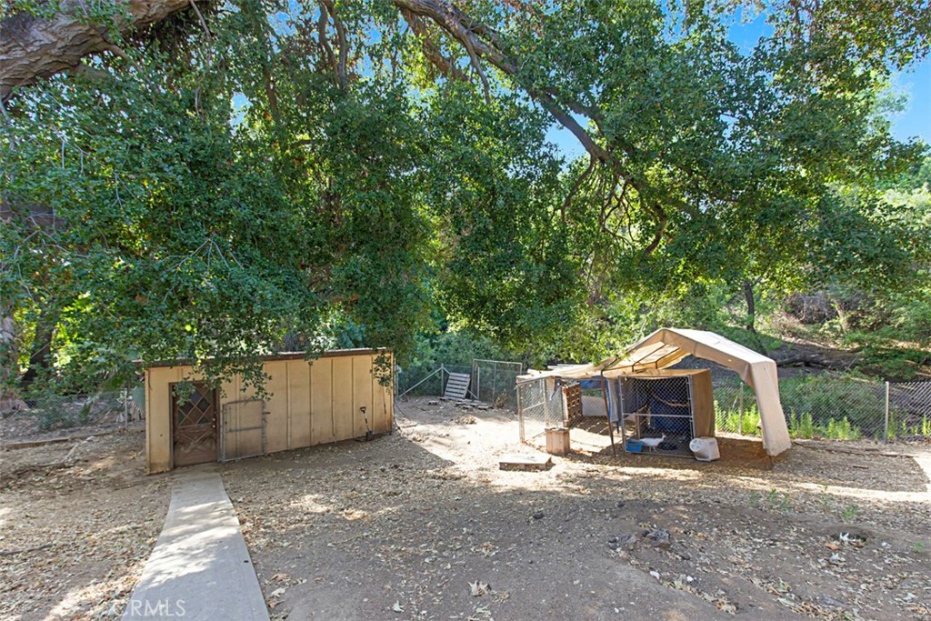 23550 Oak Circle Drive