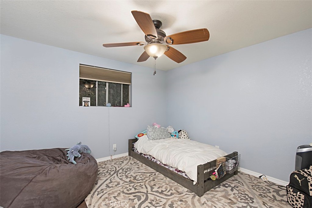 23550 Oak Circle Drive
