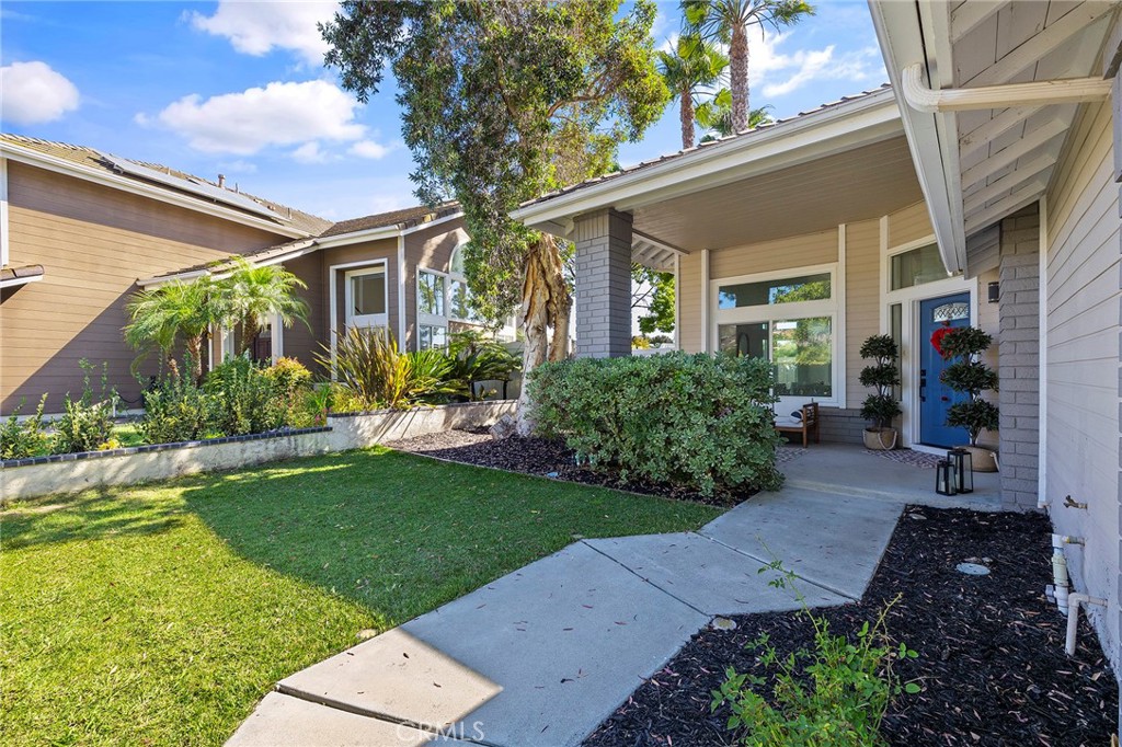 393 Moonstone Bay Dr