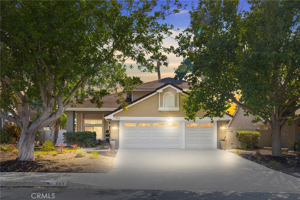 393 Moonstone Bay Dr