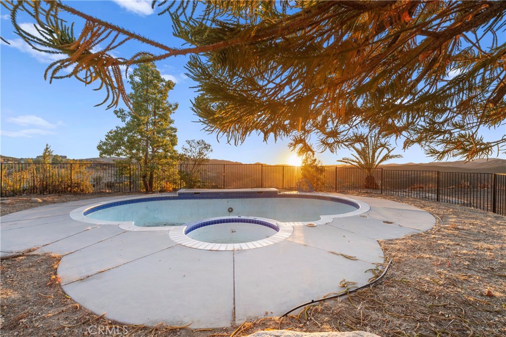 39555 Vista Del Bosque