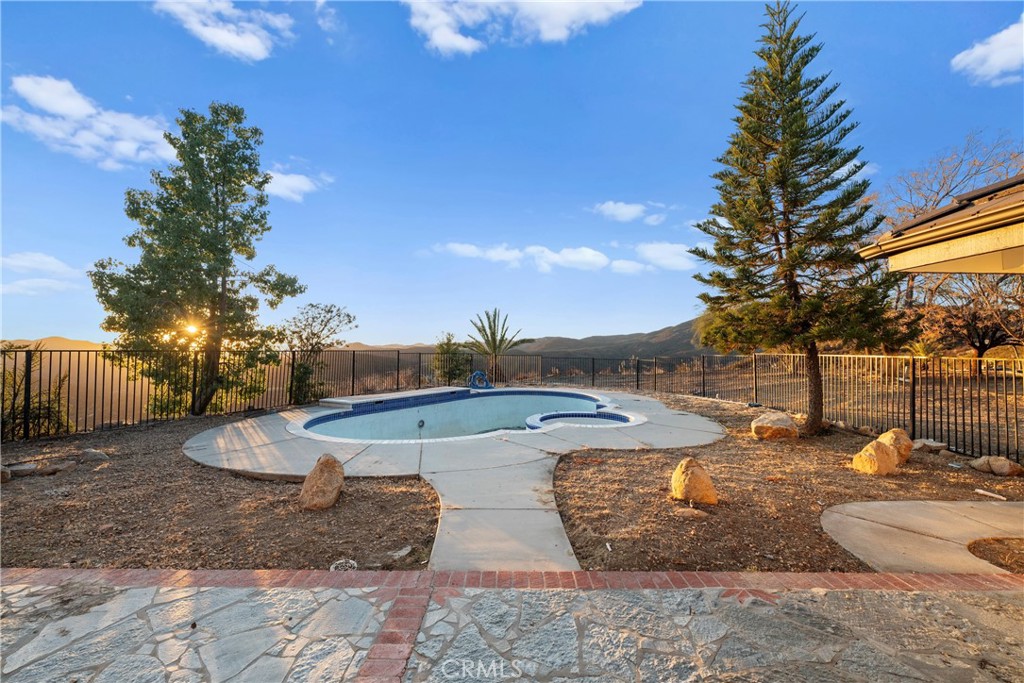 39555 Vista Del Bosque
