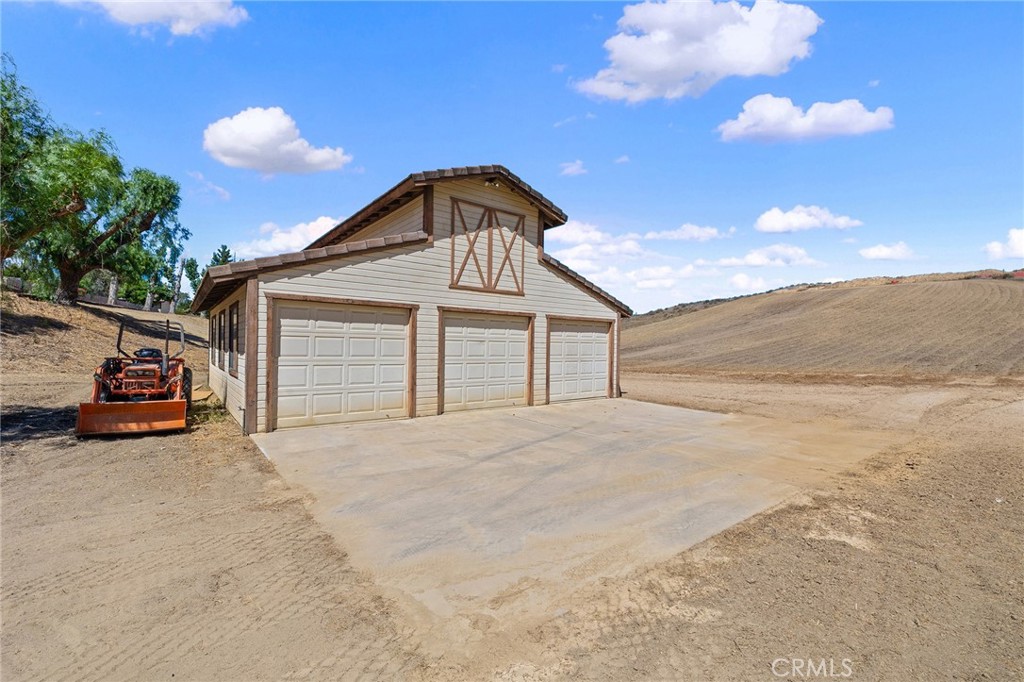 41050 Mesa Robles Circle