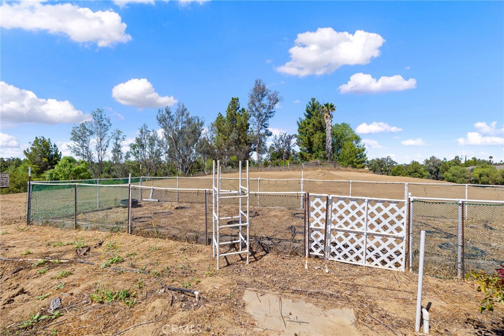 41050 Mesa Robles Circle