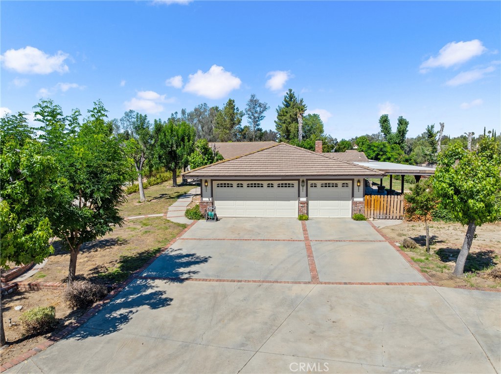 41050 Mesa Robles Circle
