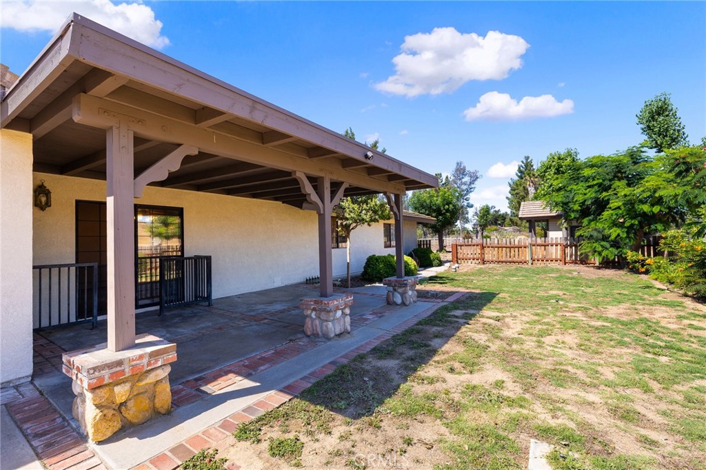 41050 Mesa Robles Circle