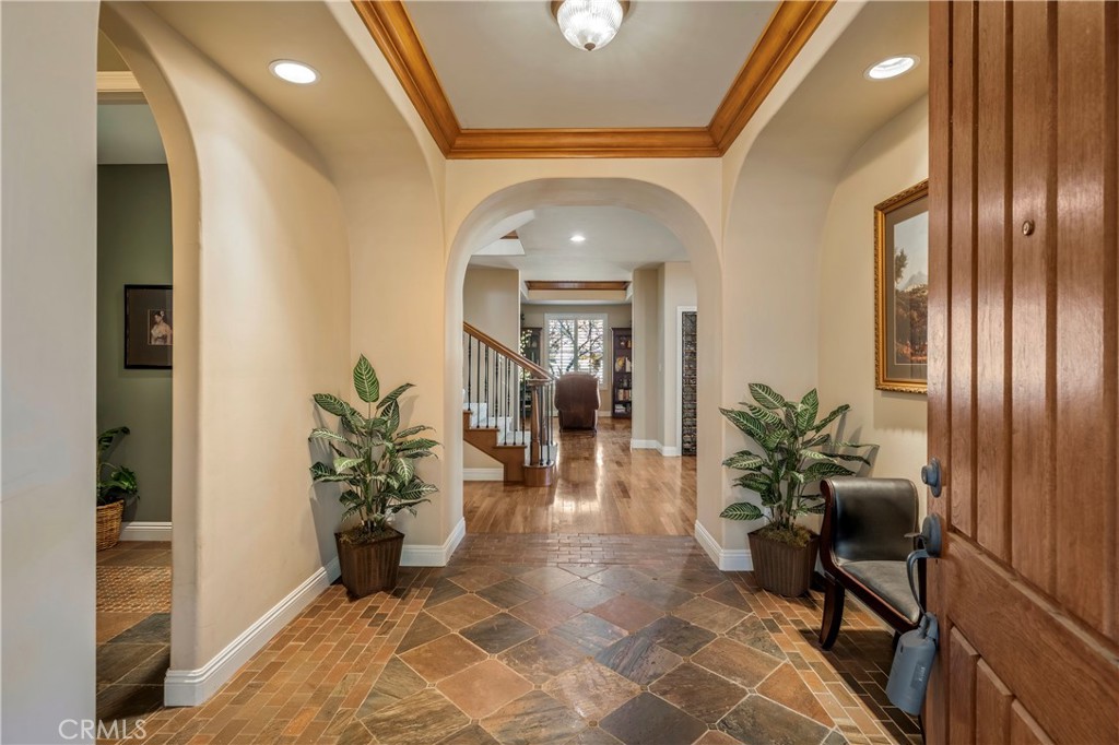 42179 Calle Paramo