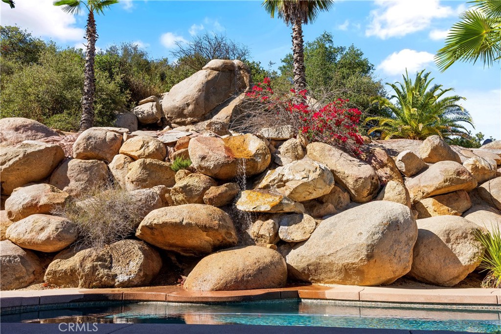 42179 Calle Paramo