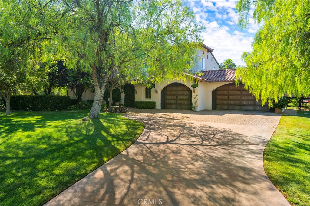 42179 Calle Paramo