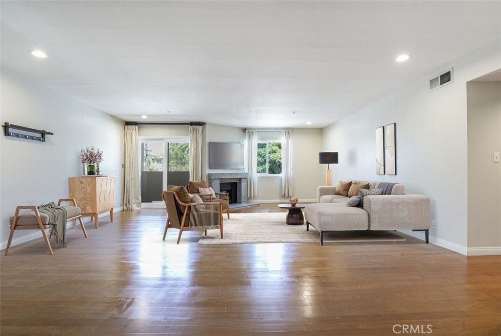 400 N 6th Street 202