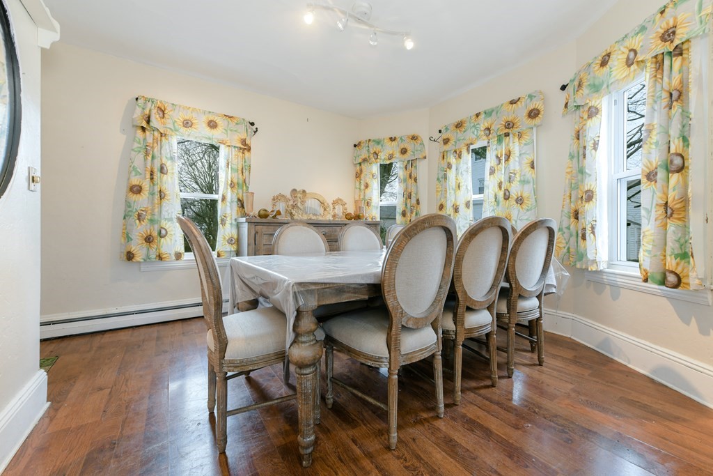 8 Woodard Avenue