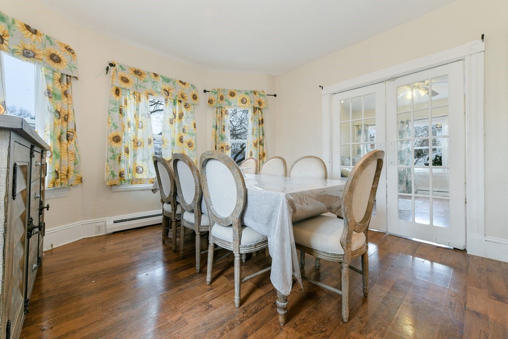 8 Woodard Avenue