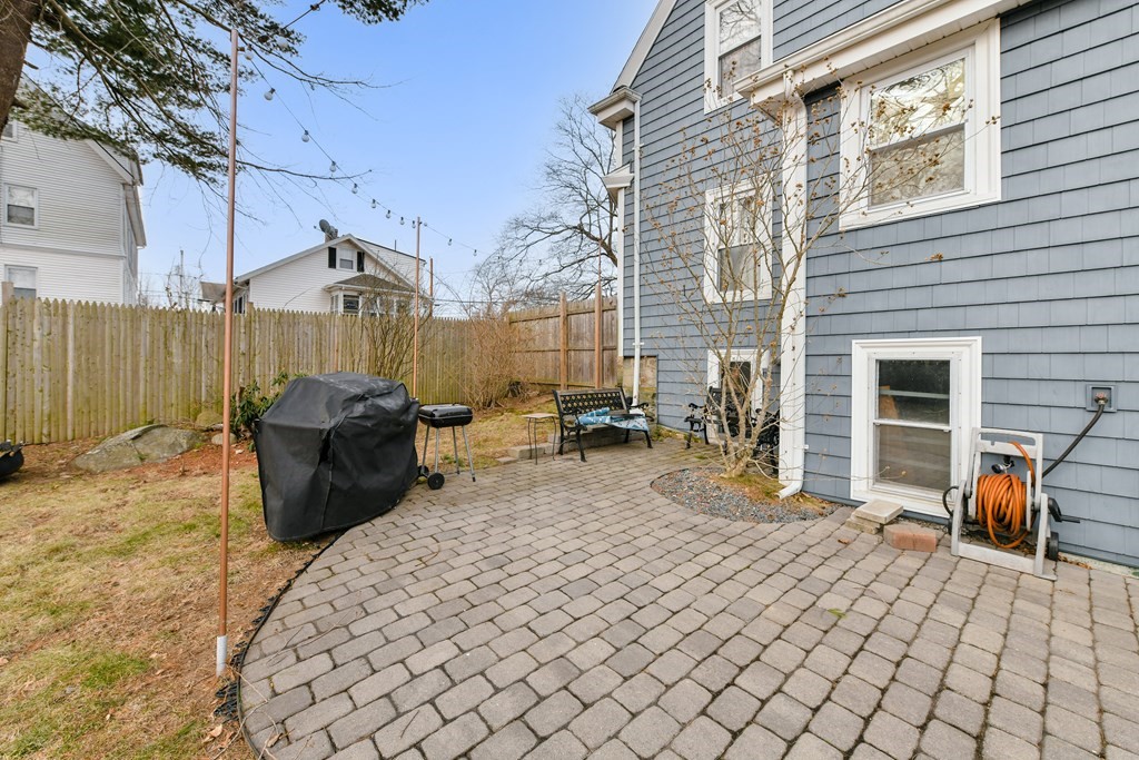 8 Woodard Avenue