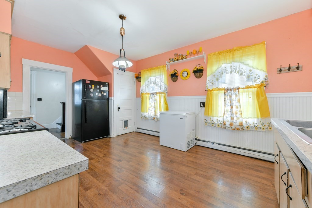 8 Woodard Avenue