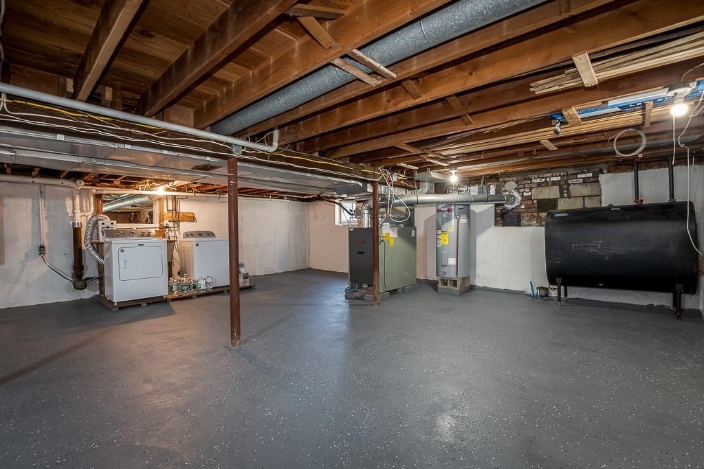 1616 Bay Rd