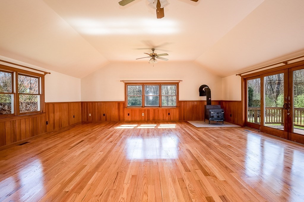 1616 Bay Rd
