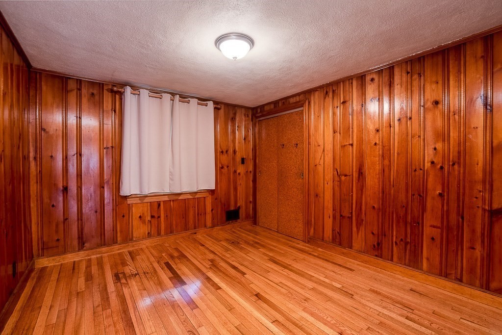 1616 Bay Rd