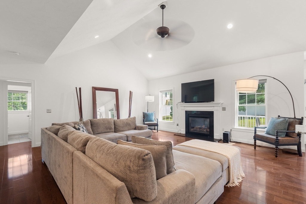 67 Bayberry Hill Road