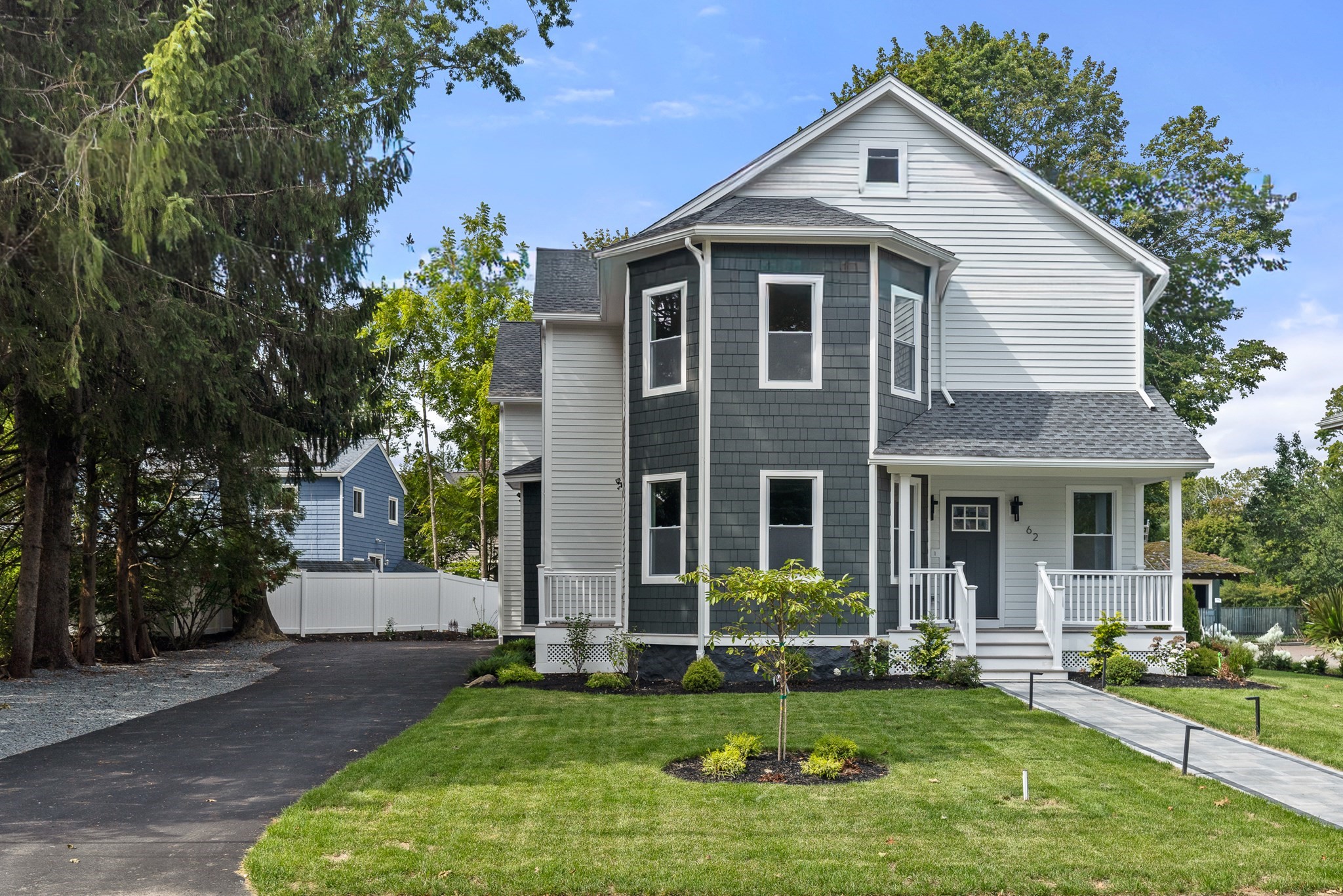 62. Summit Ave