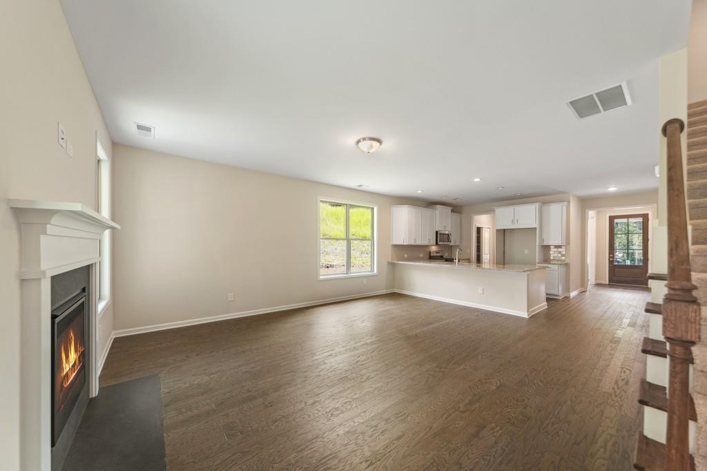 270 Laurel Canyon Parkway Unit 106