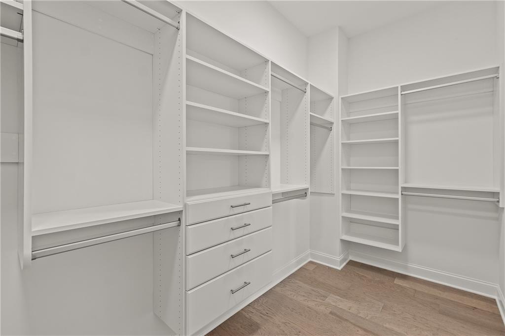 1259 Lakeside Overlook