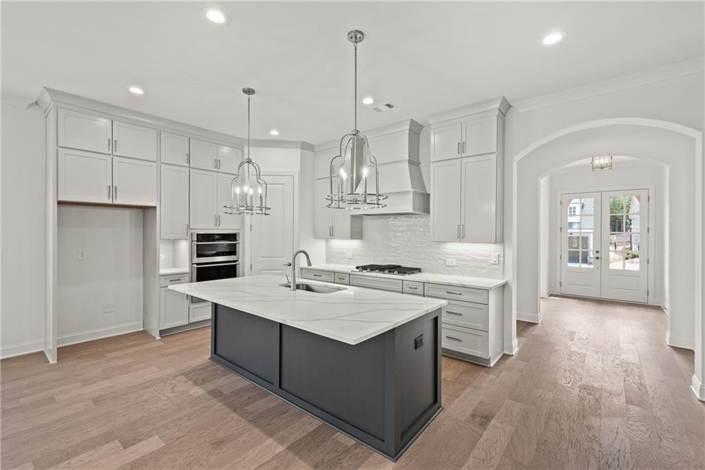 1259 Lakeside Overlook