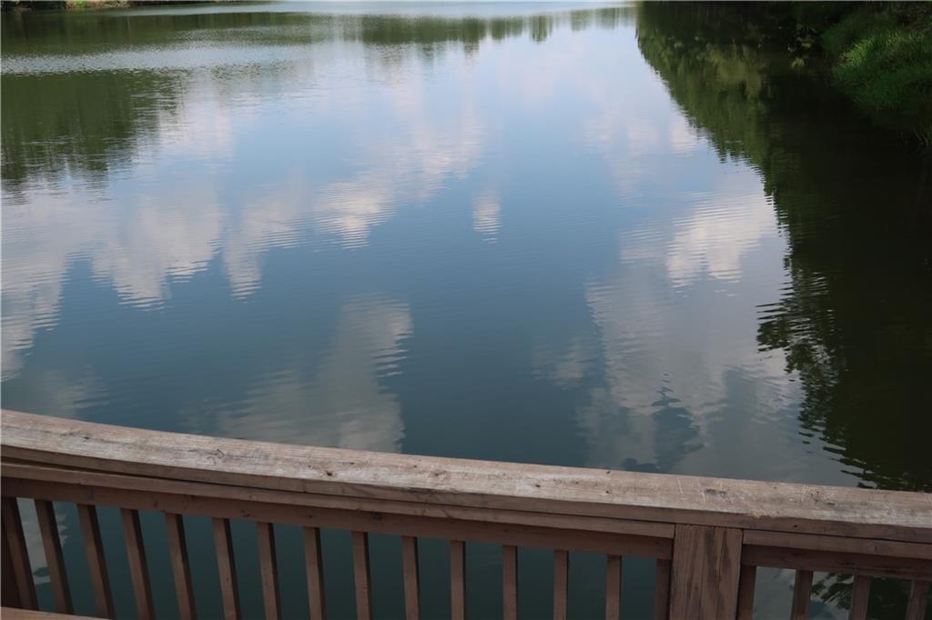 1259 Lakeside Overlook