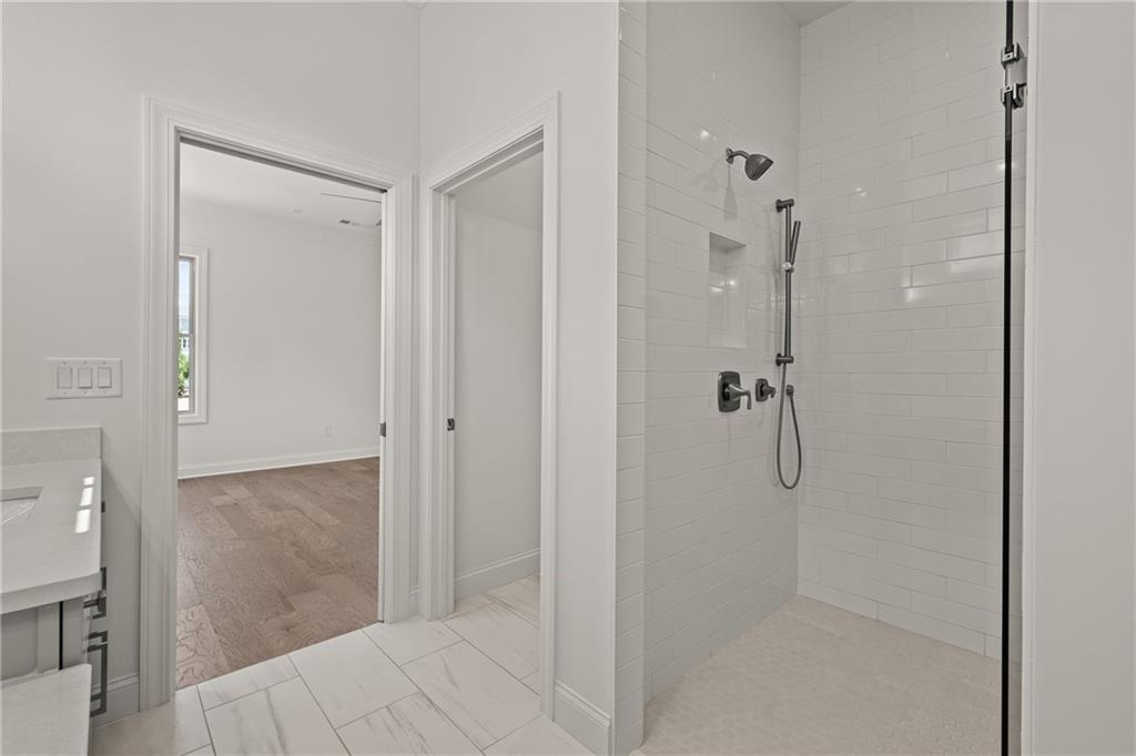 1259 Lakeside Overlook