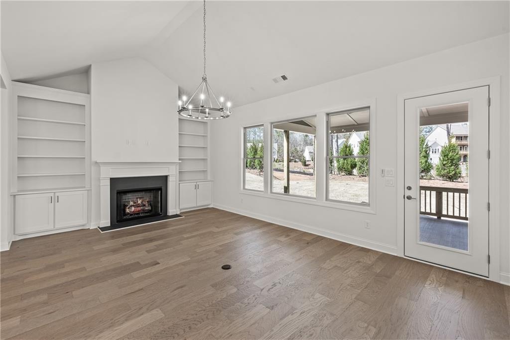 1259 Lakeside Overlook