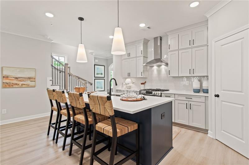 300 North Rampart Street