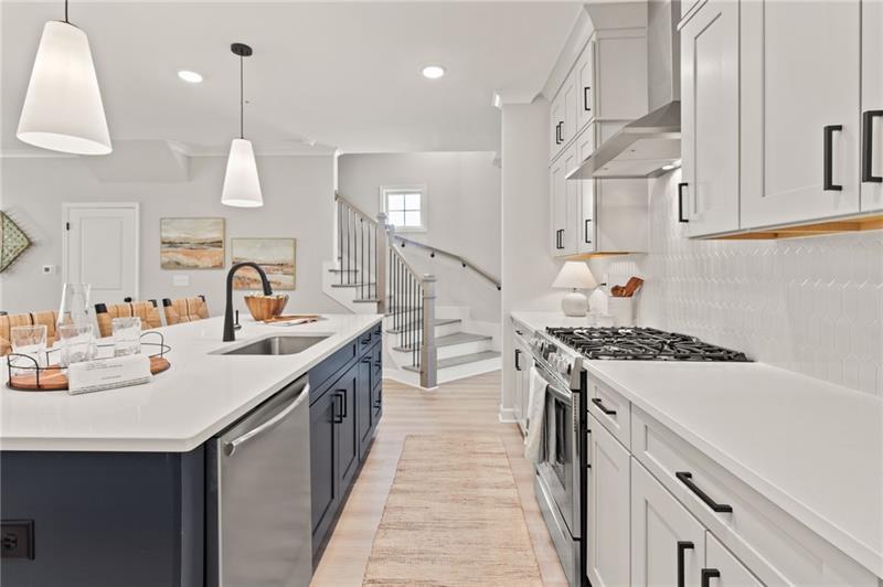 300 North Rampart Street