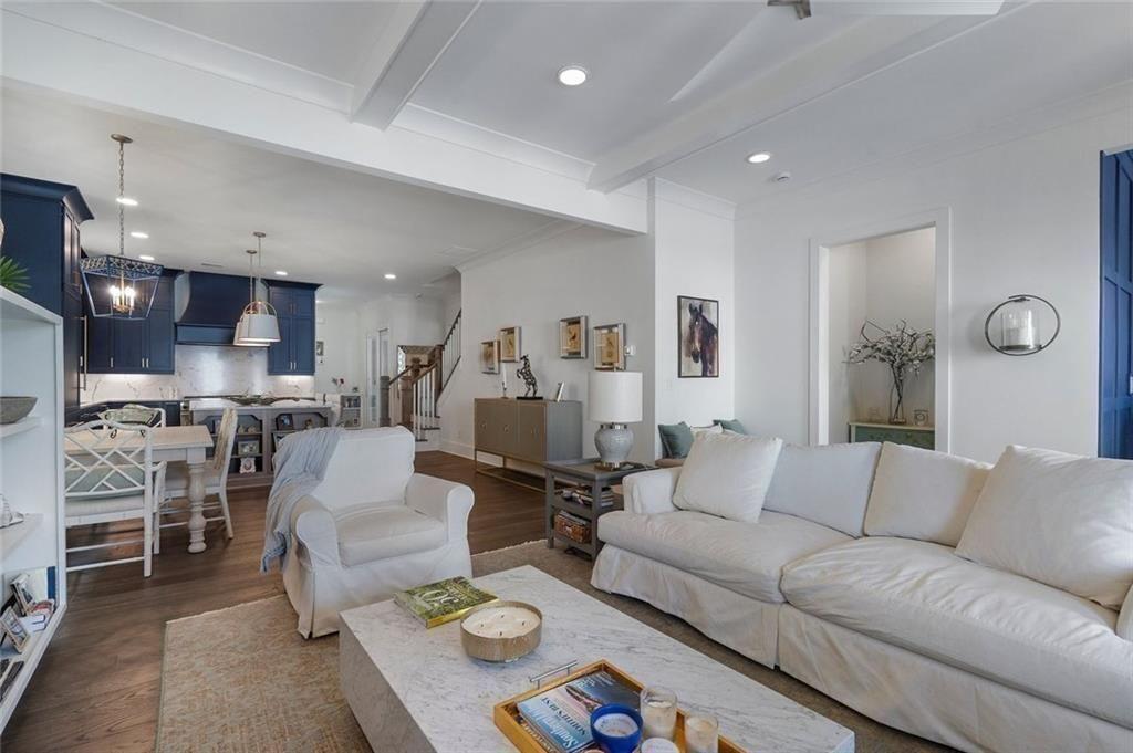 1025 Crossroads Trail