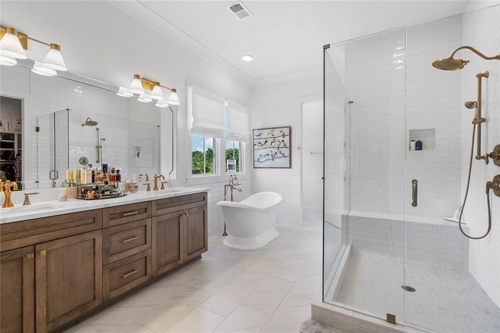 1025 Crossroads Trail
