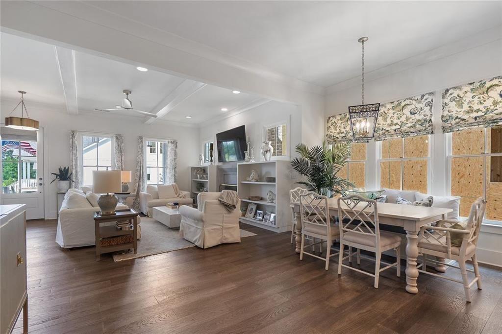 1025 Crossroads Trail