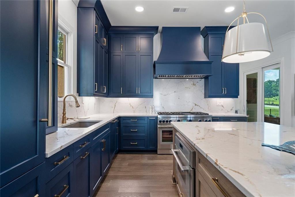 1025 Crossroads Trail