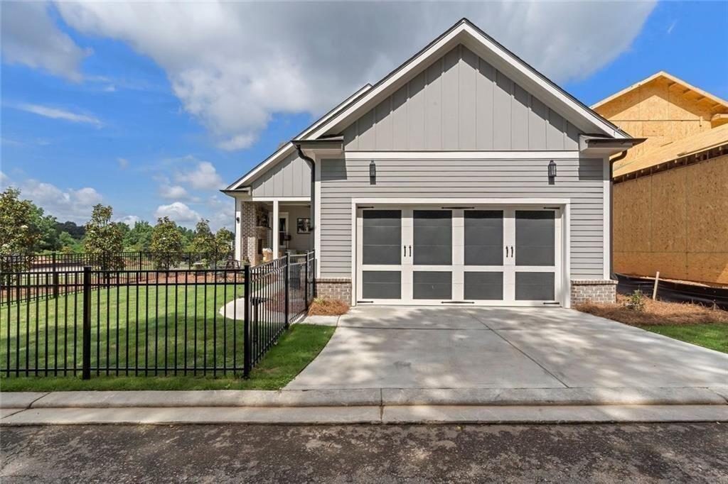 1025 Crossroads Trail