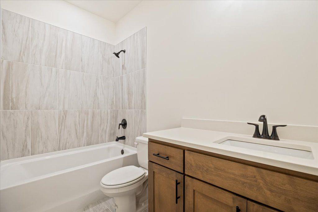 8240 Scarlett Grace Lane