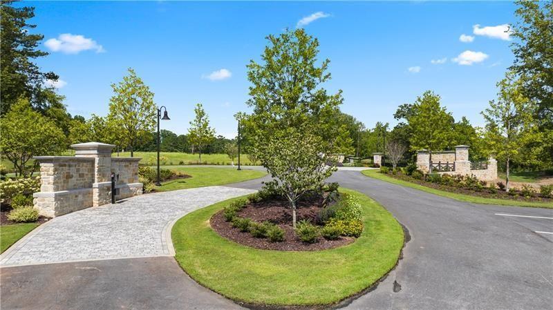 2030 Magnolia Lane