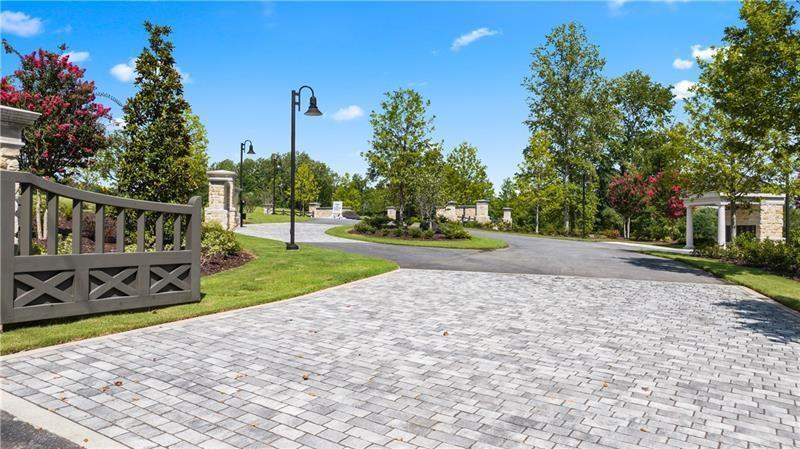 2030 Magnolia Lane