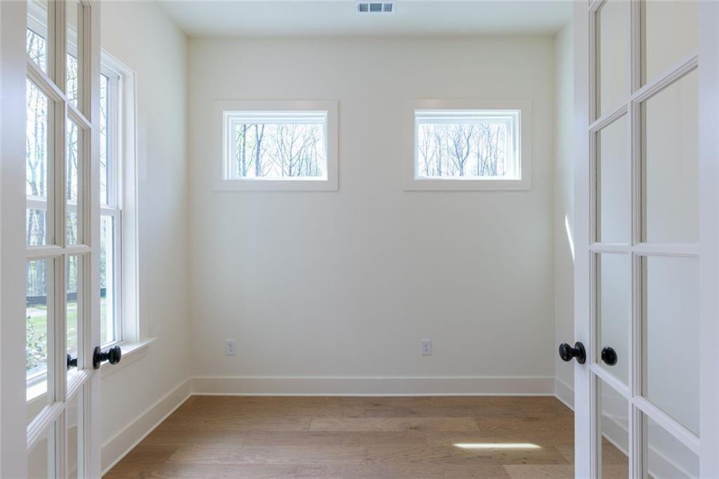6595 Rhett Run