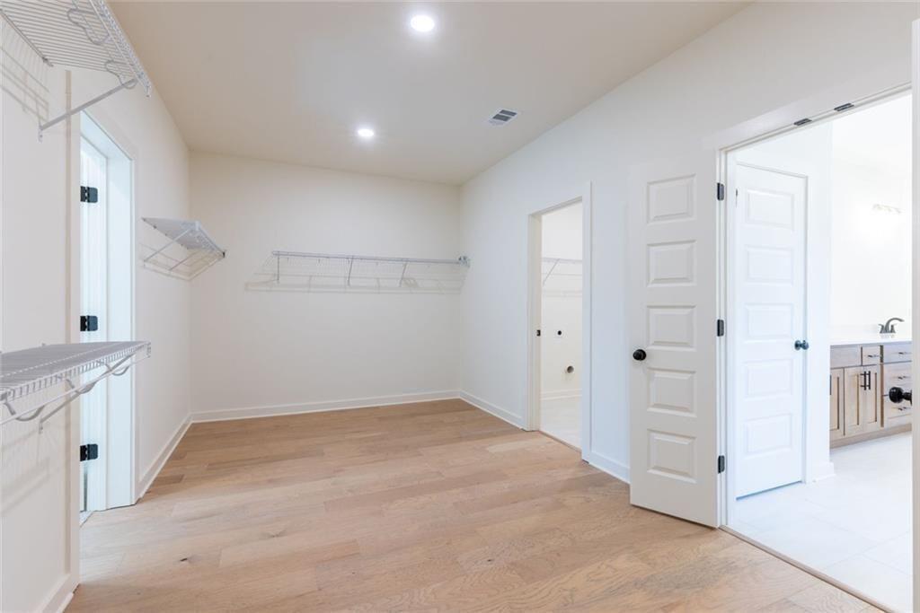 6595 Rhett Run