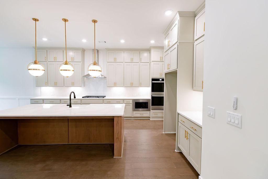6525 Rhett Run