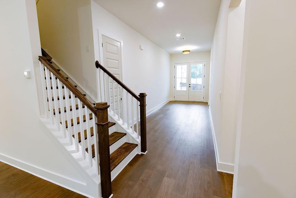 6525 Rhett Run