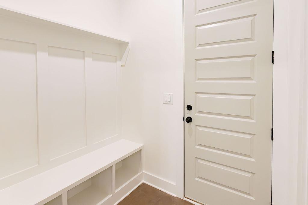 6525 Rhett Run
