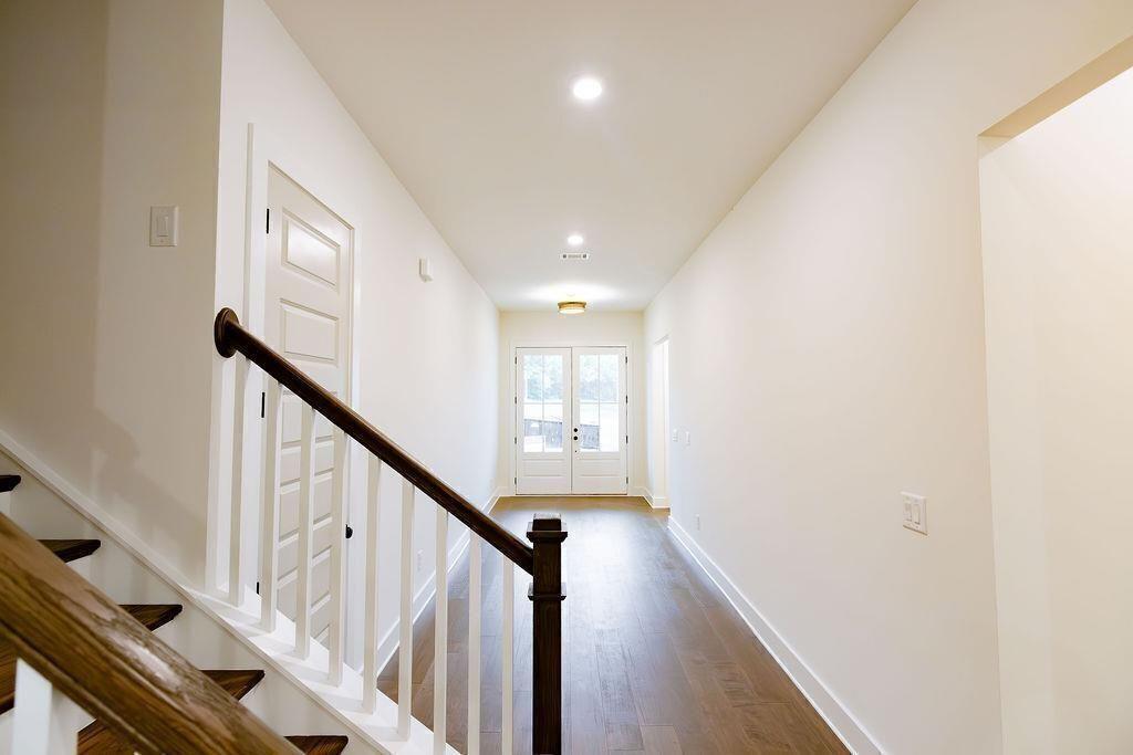 6525 Rhett Run