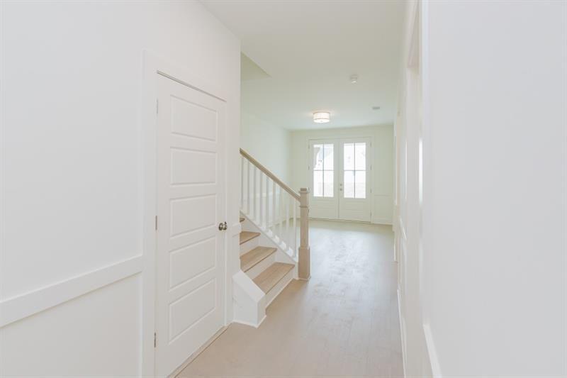 8320 Creekside Overlook